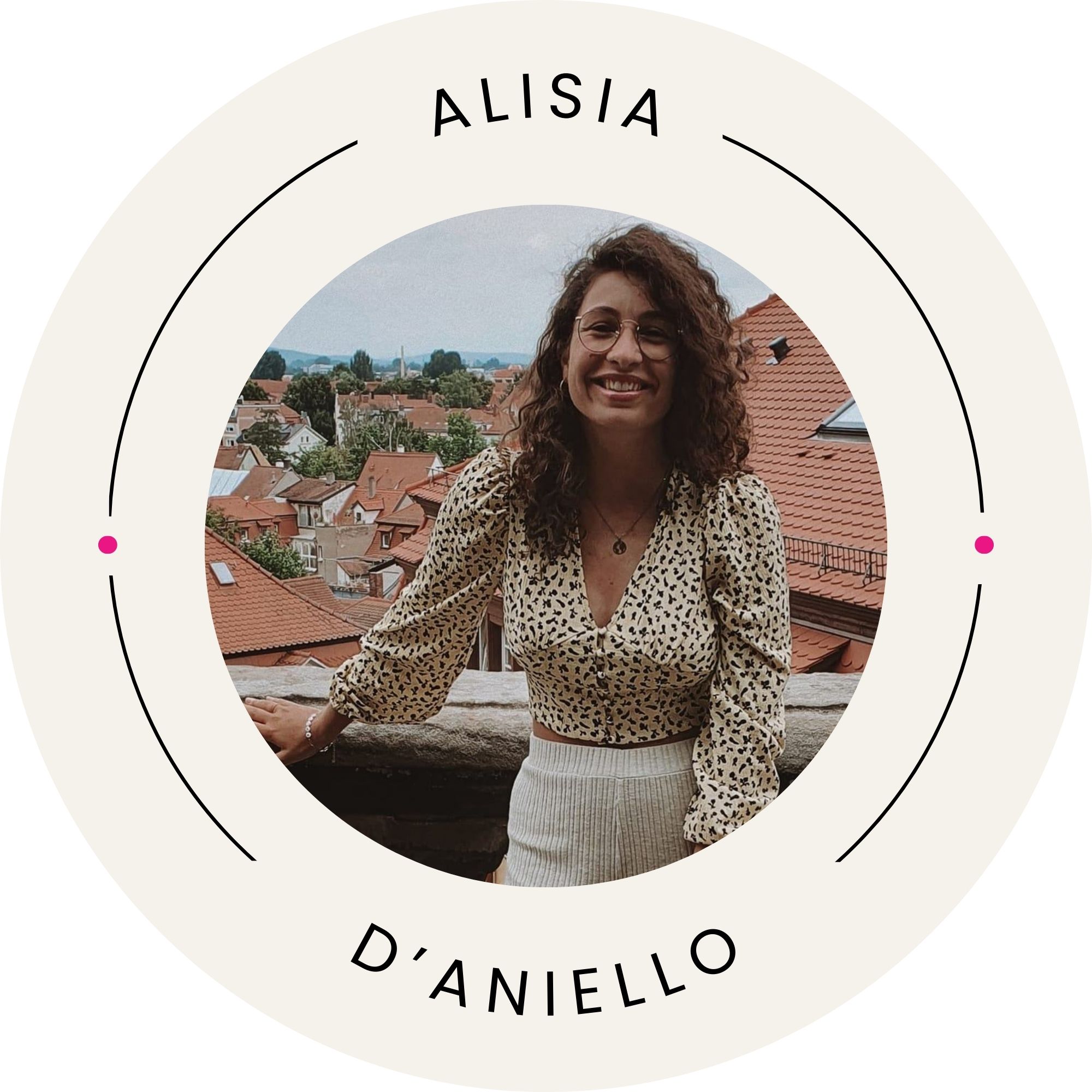 Korinna Heintze Porträt rund